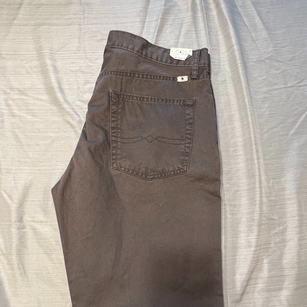 Lucky Brand Mens Size 34x30  221 Original Straight Pants Modern Stretch